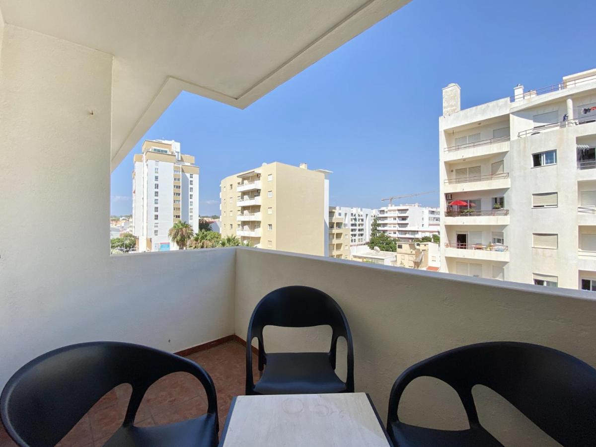Chantal Apartment - Near The Beach - Quarteira Luaran gambar